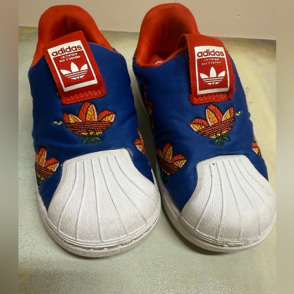 Toddler  sneakers shoes 7,5. 8 - Picture 3 of 12